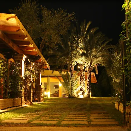 Villaggio Garden Park 3*